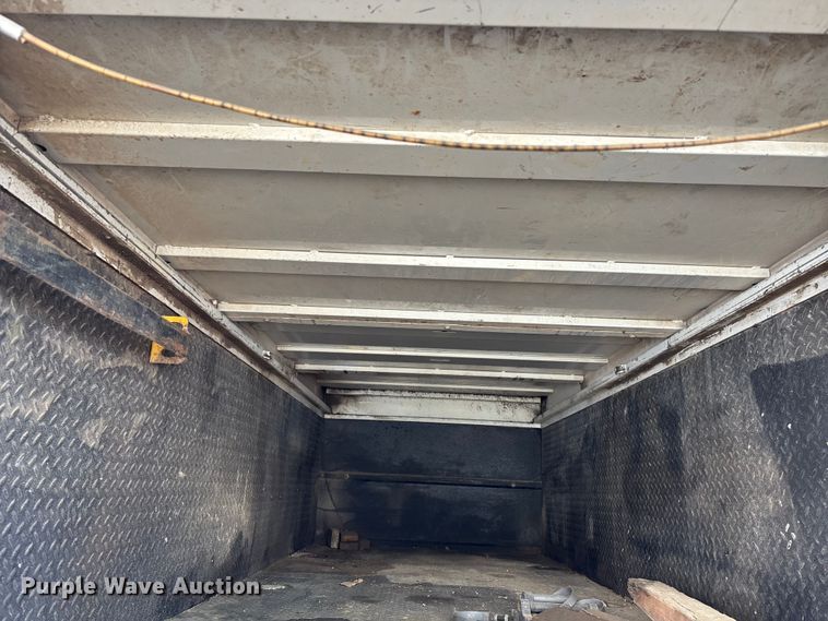 image for item EE4438 2013 Peterbilt 330 utility / service truck