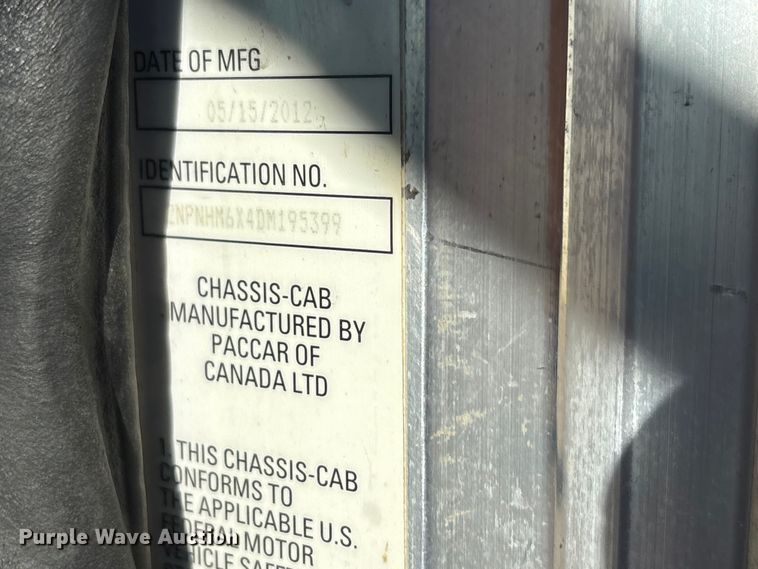 image for item EE4438 2013 Peterbilt 330 utility / service truck