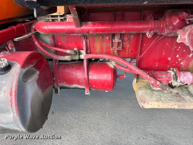 image for item EF2225 1978 Mack RD686 water truck