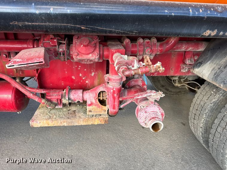 image for item EF2225 1978 Mack RD686 water truck