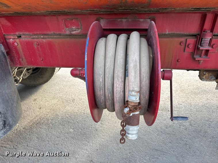 image for item EF2225 1978 Mack RD686 water truck