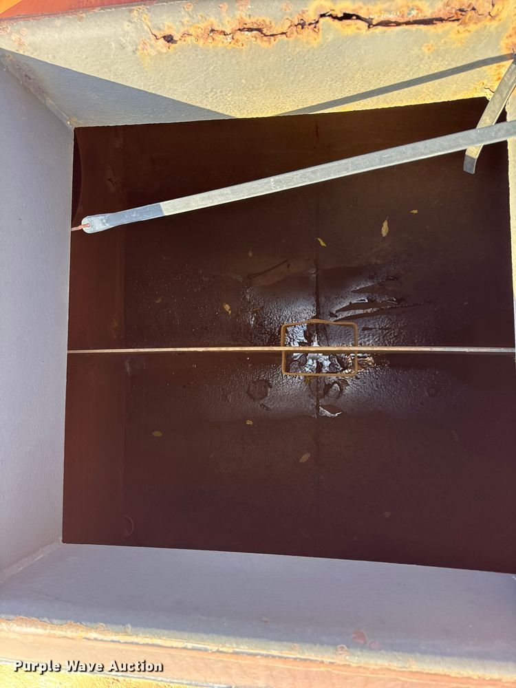 image for item EF2225 1978 Mack RD686 water truck