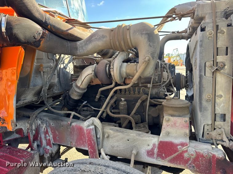 image for item EF2225 1978 Mack RD686 water truck