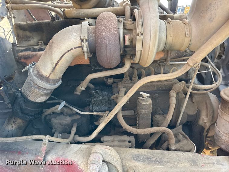 image for item EF2225 1978 Mack RD686 water truck