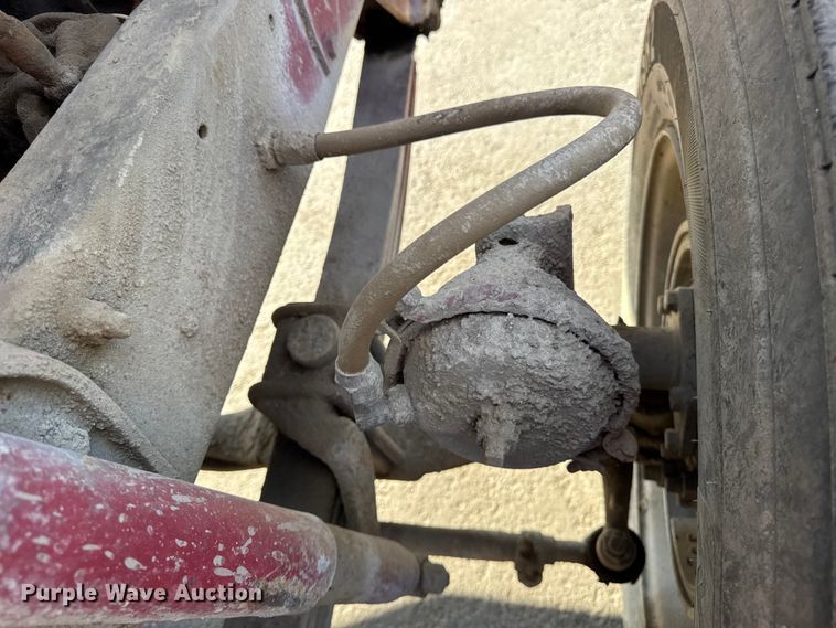 image for item EF2225 1978 Mack RD686 water truck