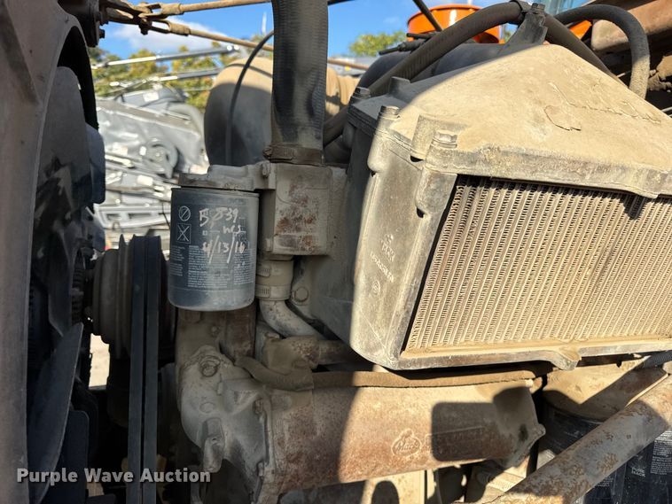 image for item EF2225 1978 Mack RD686 water truck