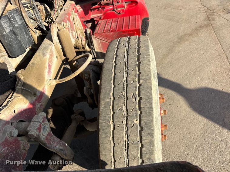 image for item EF2225 1978 Mack RD686 water truck