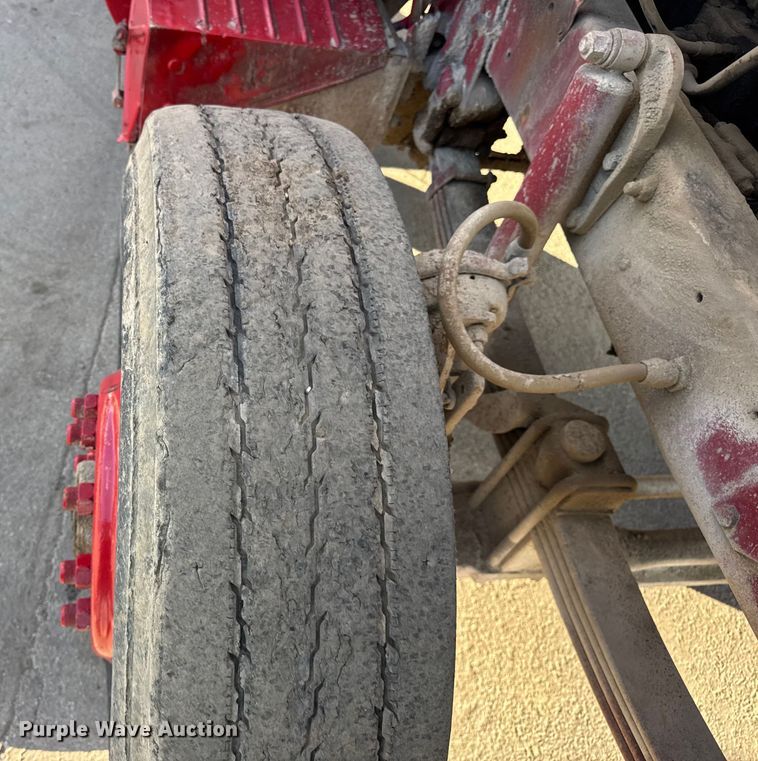 image for item EF2225 1978 Mack RD686 water truck