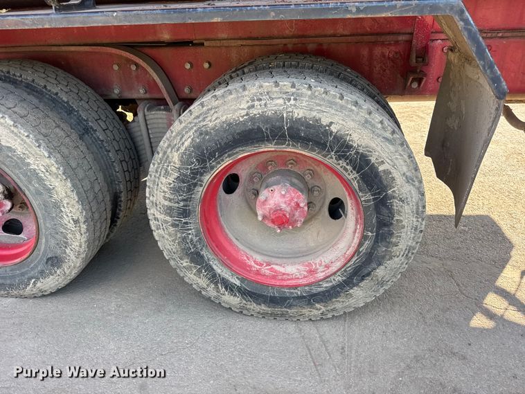 image for item EF2225 1978 Mack RD686 water truck