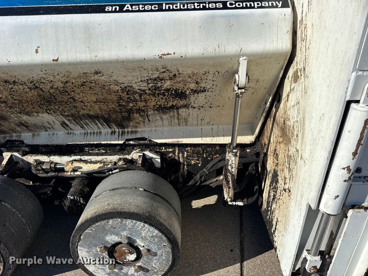 image for item EF2277 Roadtec RP-190e paver