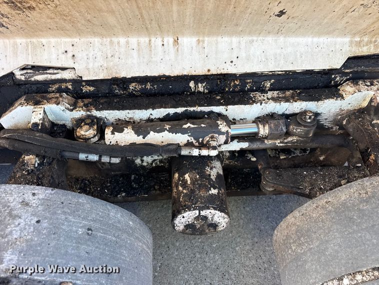 image for item EF2277 Roadtec RP-190e paver