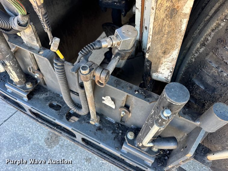 image for item EF2277 Roadtec RP-190e paver