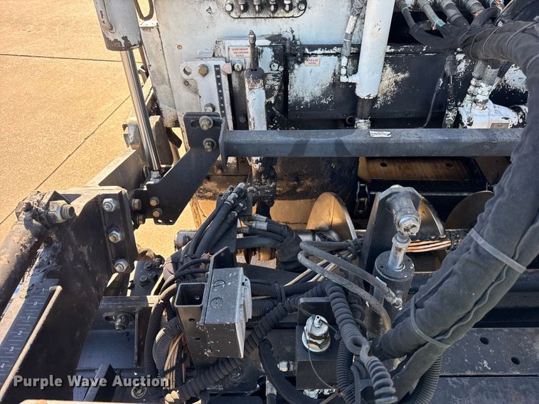 image for item EF2277 Roadtec RP-190e paver