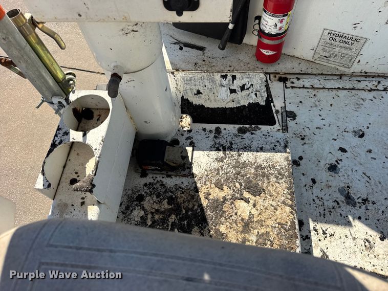 image for item EF2277 Roadtec RP-190e paver