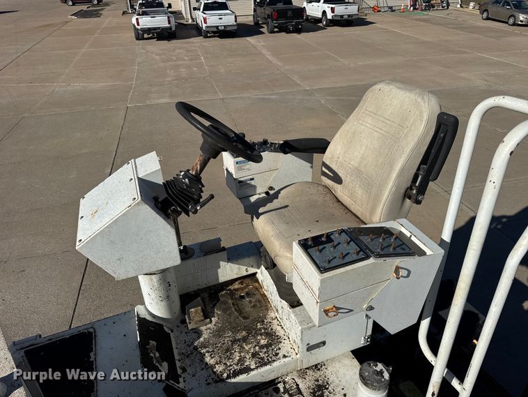 image for item EF2277 Roadtec RP-190e paver