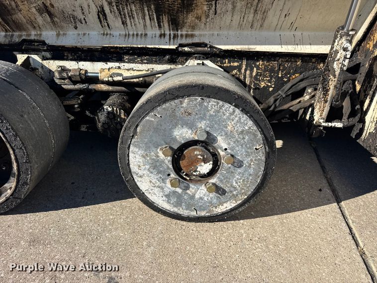 image for item EF2277 Roadtec RP-190e paver