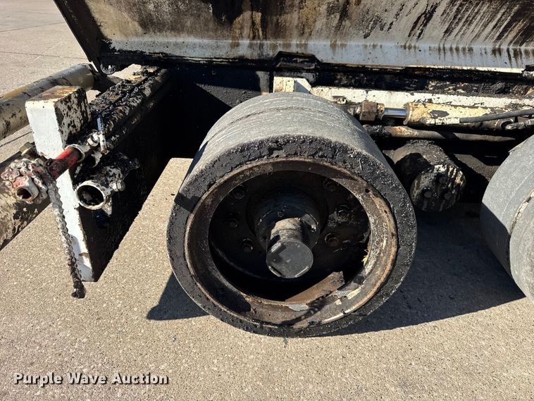 image for item EF2277 Roadtec RP-190e paver