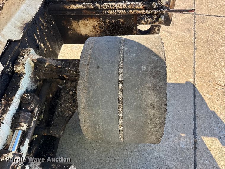 image for item EF2277 Roadtec RP-190e paver