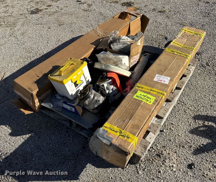 image for item EF2277 Roadtec RP-190e paver