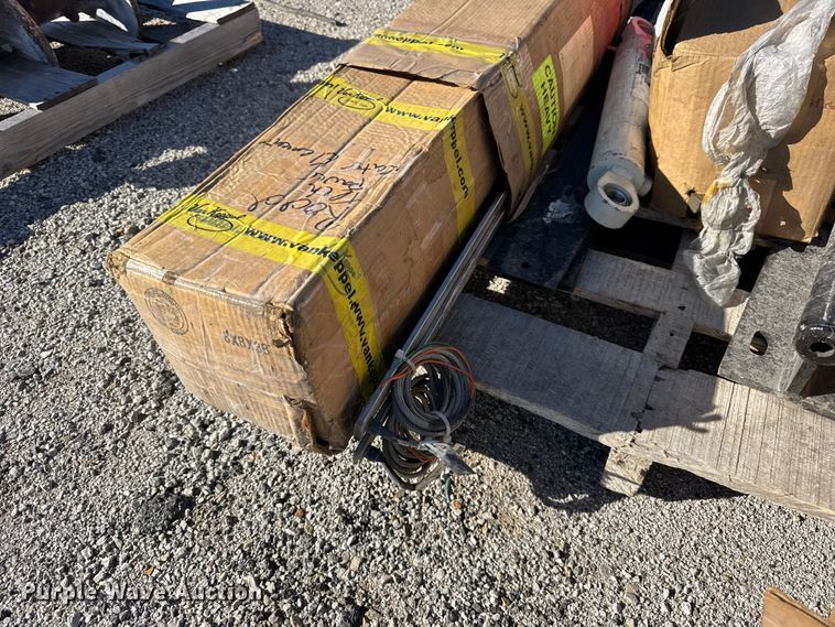 image for item EF2277 Roadtec RP-190e paver