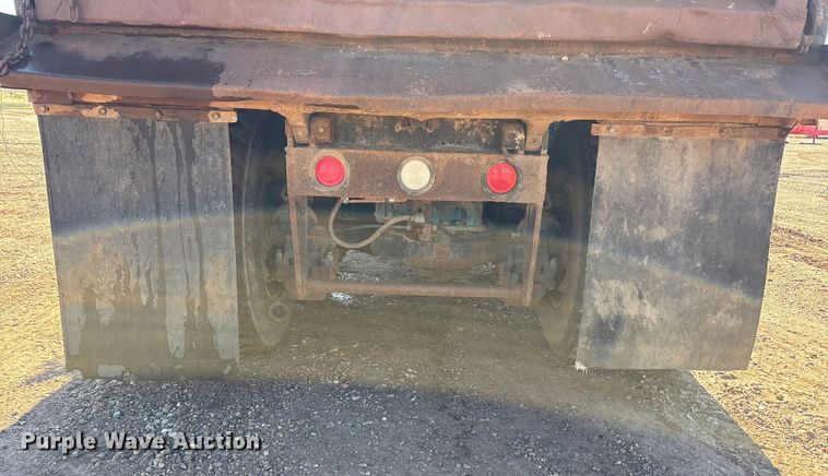 image for item EF6115 1999 Mack RD600GK dump truck