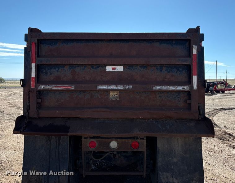 image for item EF6115 1999 Mack RD600GK dump truck