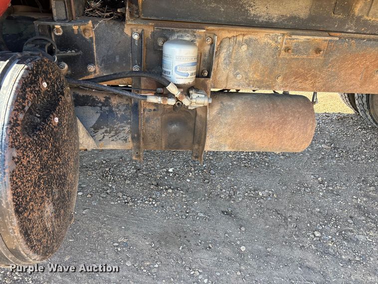 image for item EF6115 1999 Mack RD600GK dump truck