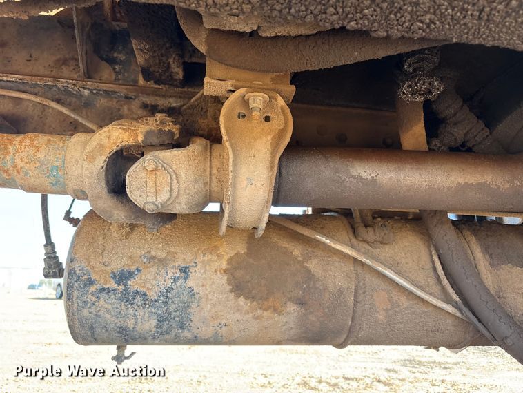 image for item EF6115 1999 Mack RD600GK dump truck