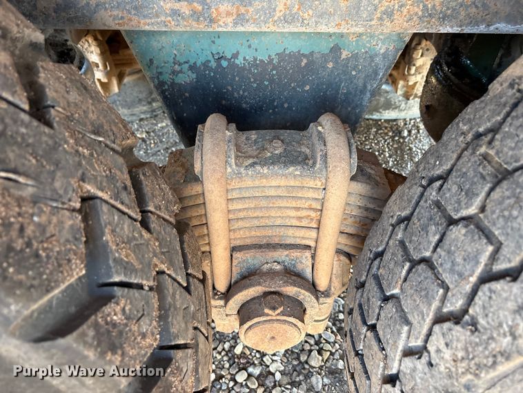 image for item EF6115 1999 Mack RD600GK dump truck