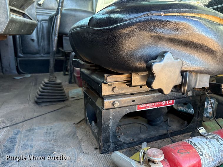 image for item EF6115 1999 Mack RD600GK dump truck