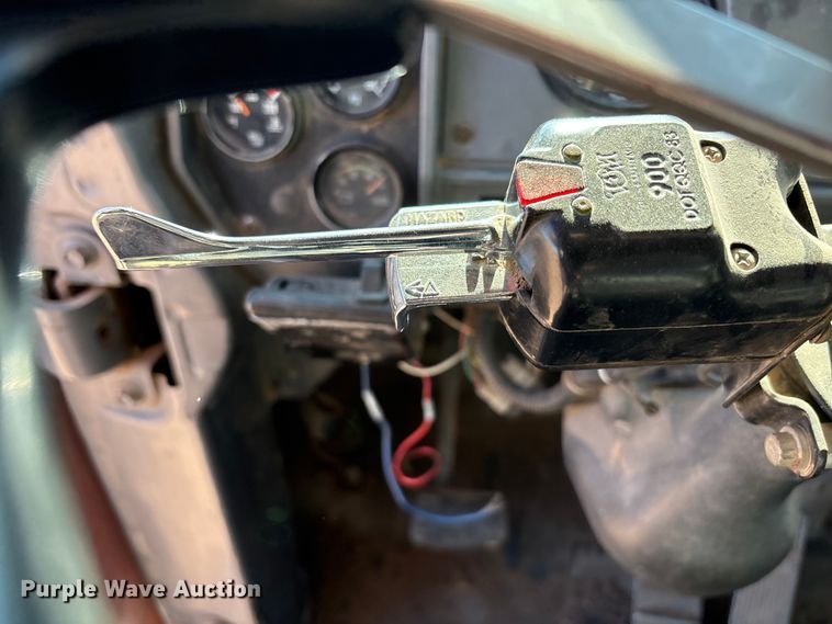 image for item EF6115 1999 Mack RD600GK dump truck