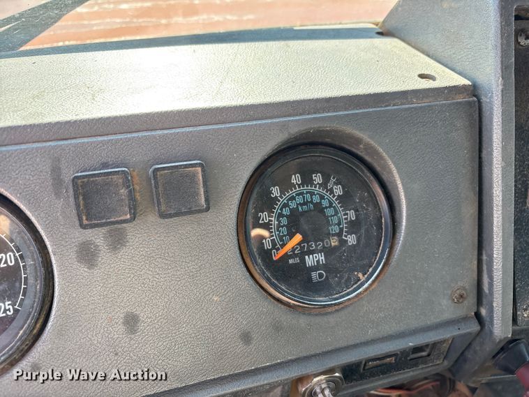 image for item EF6115 1999 Mack RD600GK dump truck