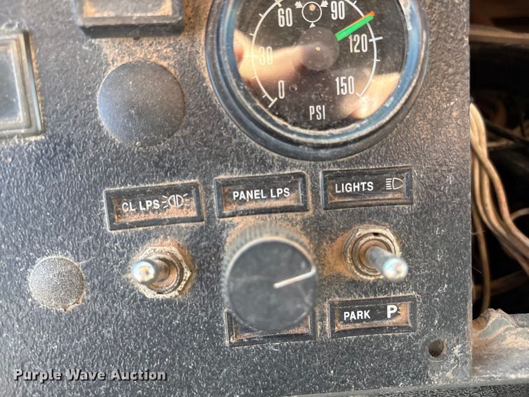 image for item EF6115 1999 Mack RD600GK dump truck