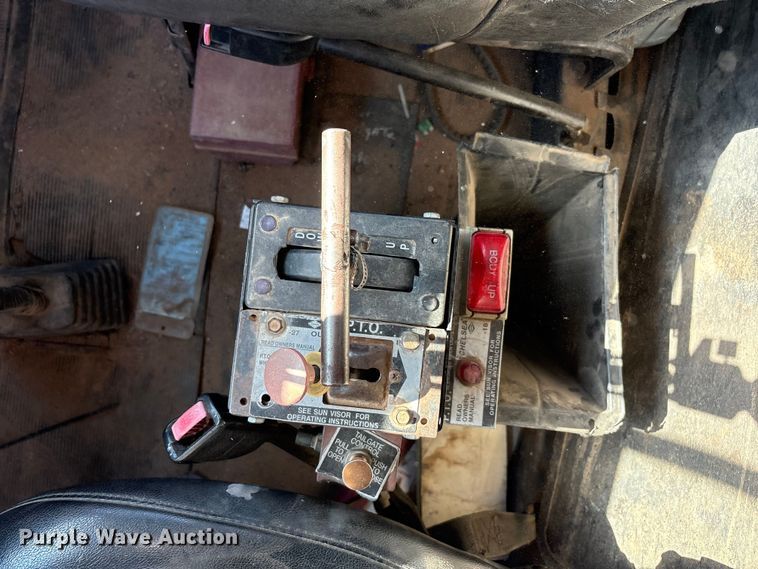 image for item EF6115 1999 Mack RD600GK dump truck