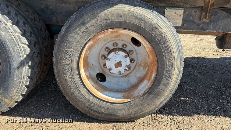 image for item EF6115 1999 Mack RD600GK dump truck