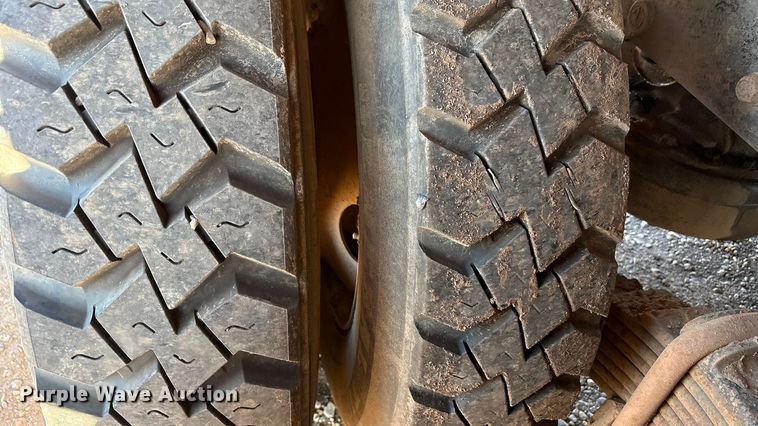 image for item EF6115 1999 Mack RD600GK dump truck