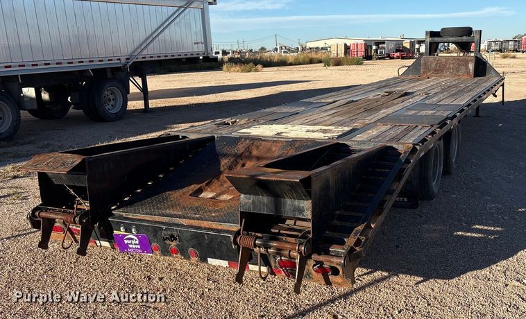 image for item EF6128 2014 Big Tex 22GN-30BK+5CP equipment trailer