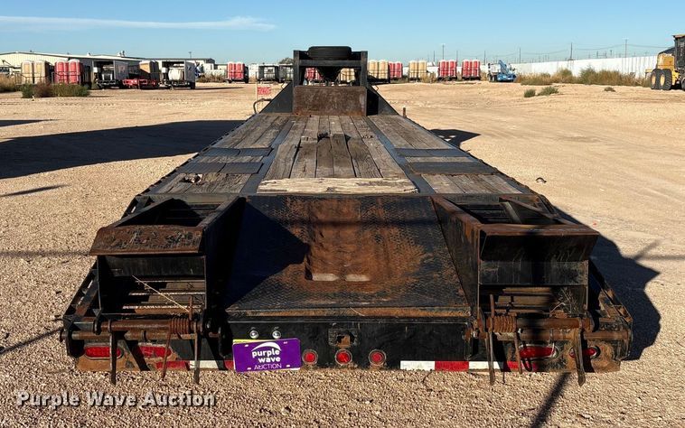 image for item EF6128 2014 Big Tex 22GN-30BK+5CP equipment trailer