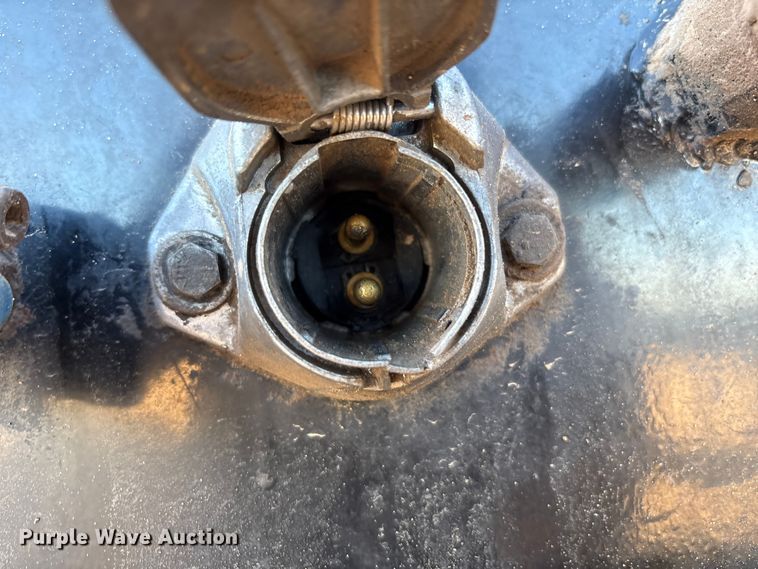 image for item EF6129 2018 Clement ADW2837SFT SPRE end dump trailer