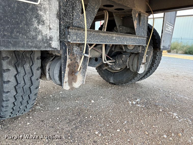 image for item EF6129 2018 Clement ADW2837SFT SPRE end dump trailer