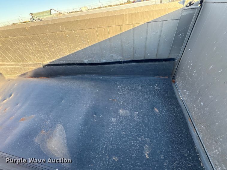 image for item EF6129 2018 Clement ADW2837SFT SPRE end dump trailer