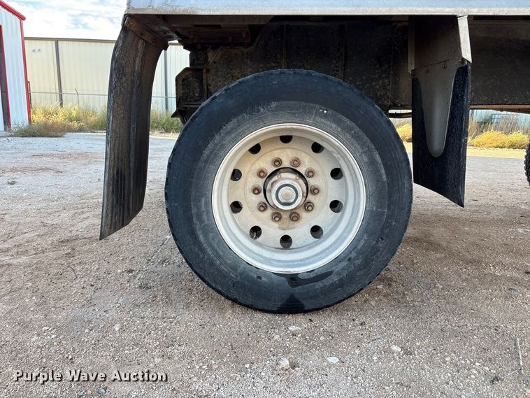 image for item EF6129 2018 Clement ADW2837SFT SPRE end dump trailer