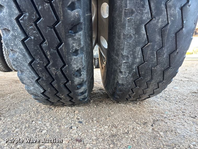 image for item EF6129 2018 Clement ADW2837SFT SPRE end dump trailer