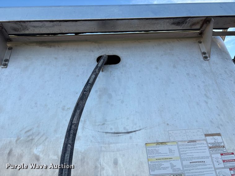 image for item EF6130 2018 Clement AWS2837FT SPRD end dump trailer