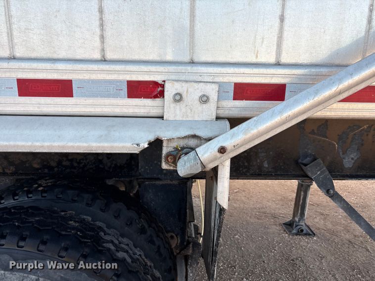 image for item EF6130 2018 Clement AWS2837FT SPRD end dump trailer