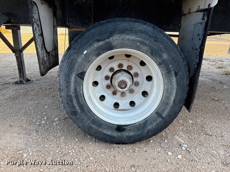 image for item EF6130 2018 Clement AWS2837FT SPRD end dump trailer