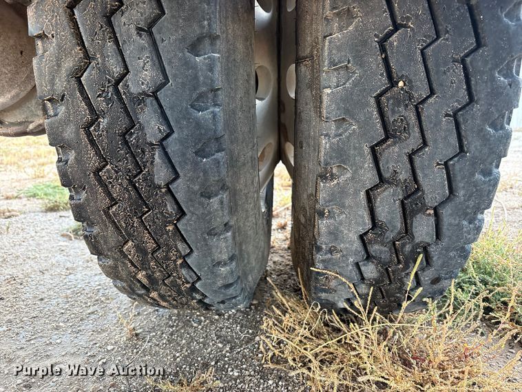 image for item EF6130 2018 Clement AWS2837FT SPRD end dump trailer