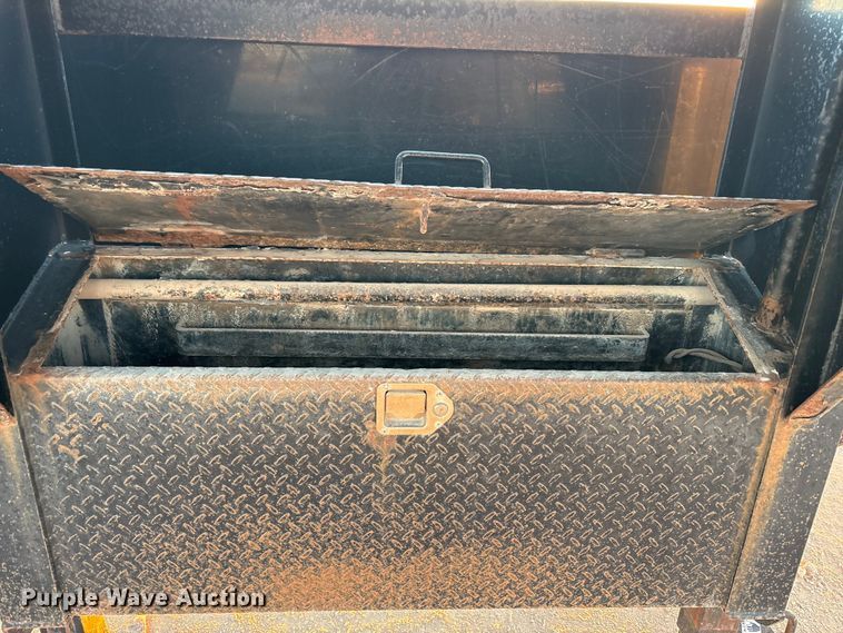 image for item EF6133 2009 PJ Trailers equipment trailer