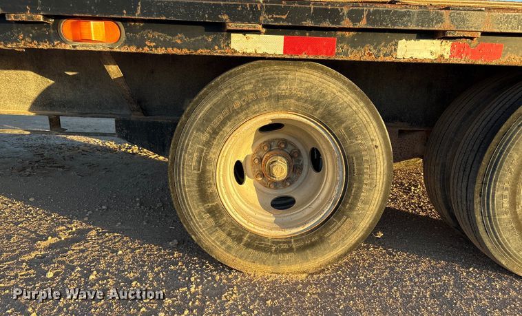 image for item EF6133 2009 PJ Trailers equipment trailer