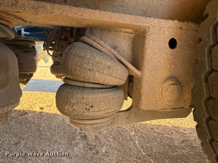 image for item EF6134 2017 Rampant Trailers lowboy equipment trailer